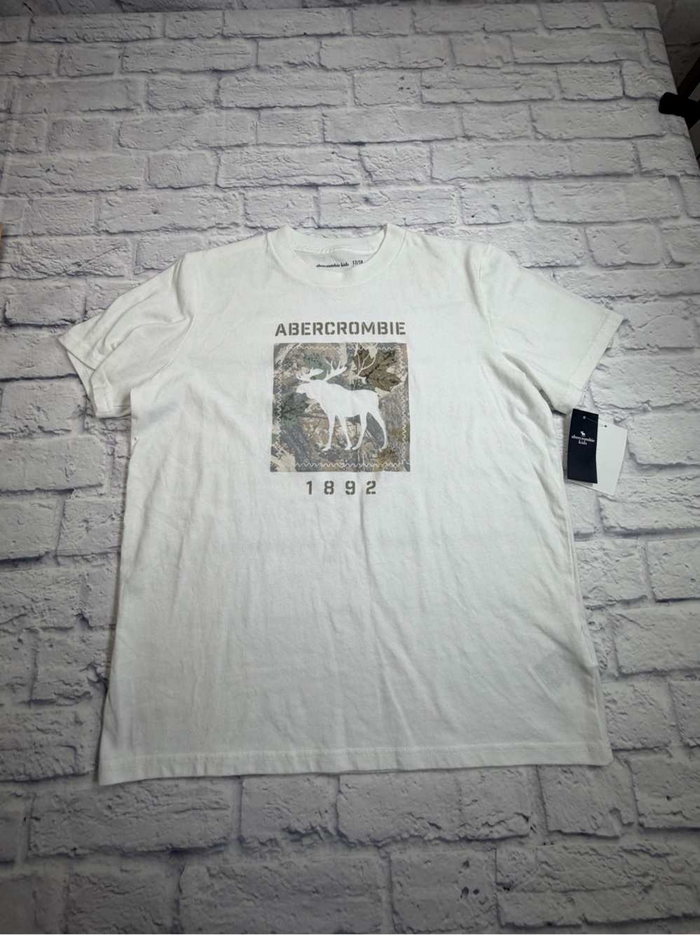 abercrombie kids White Short-Sleeve Tee with Camo Moose Graphic